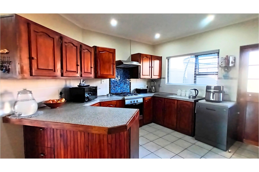 4 Bedroom Property for Sale in Dorchester Heights Eastern Cape